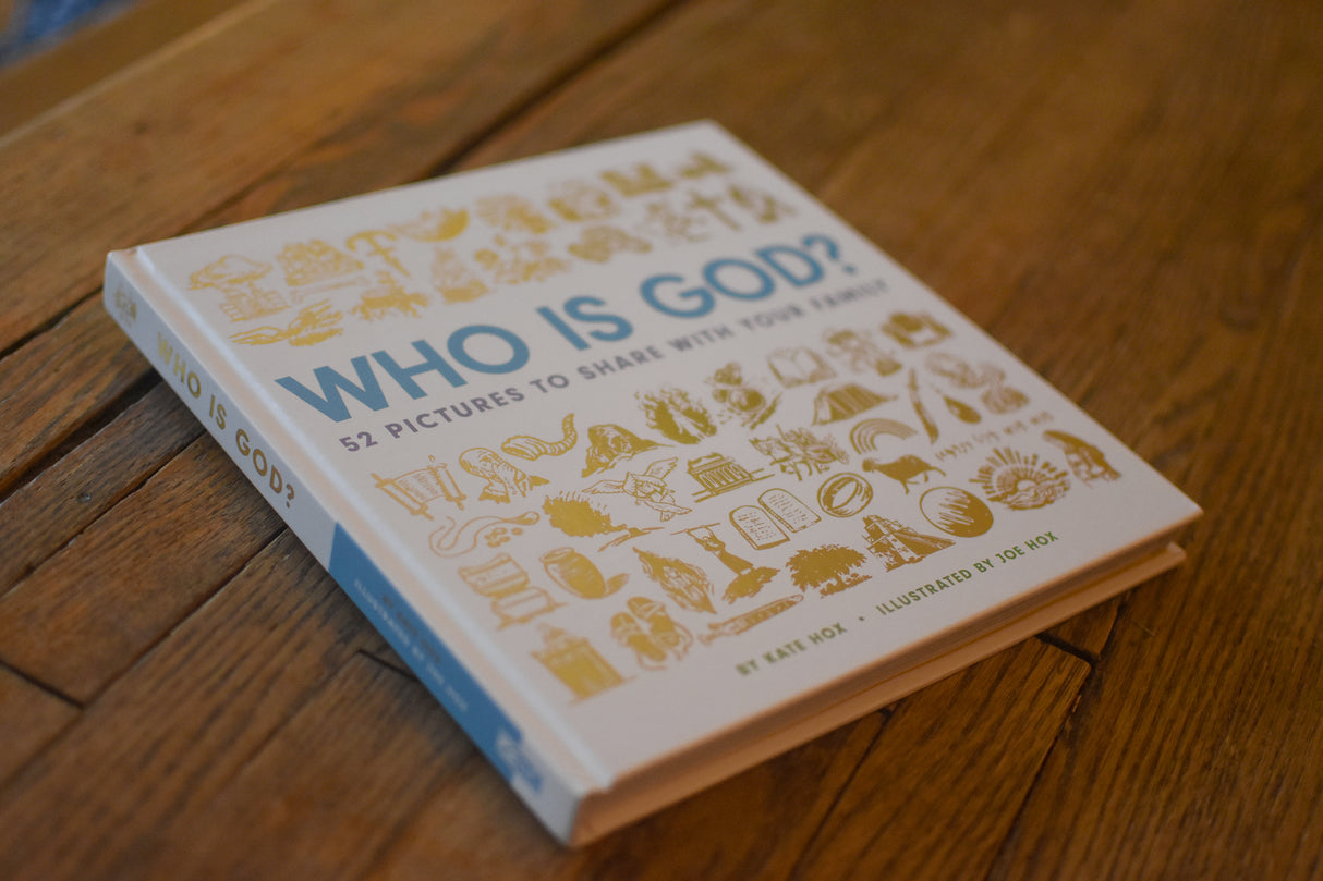 Who Is God?: 52 Pictures to Share with Your Family