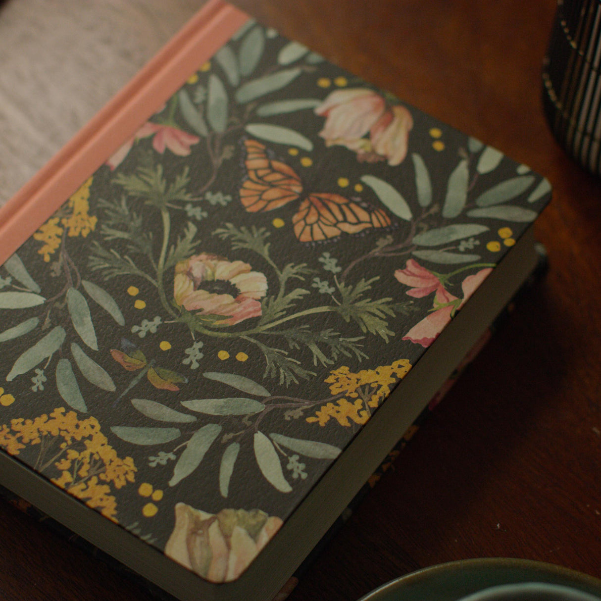 ESV Single Column Journaling Bible, Artist Series (Ruth Chou Simons, Be Transformed)