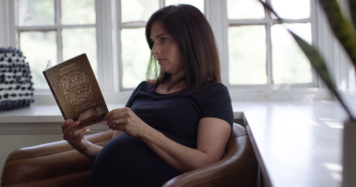 Women of the Word: How to Study the Bible with Both Our Hearts and Our Minds (Revised)