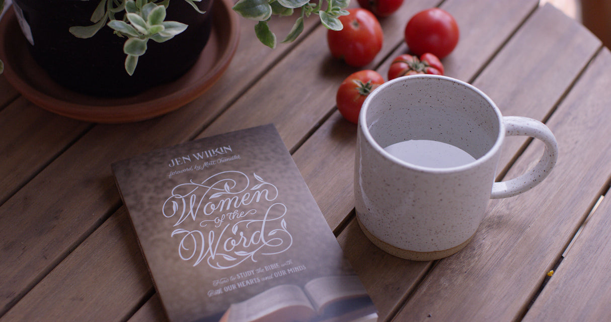 Women of the Word: How to Study the Bible with Both Our Hearts and Our Minds (Revised)