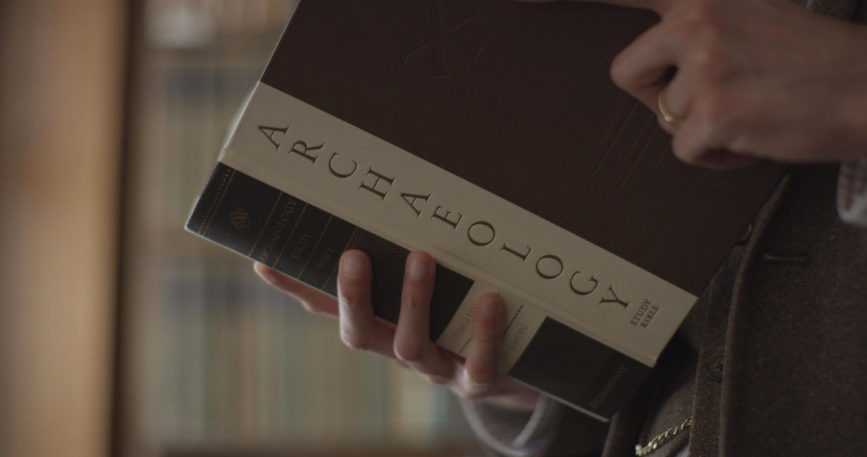 ESV Archaeology Study Bible (Hardcover)