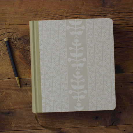 ESV Journaling Study Bible, Artist Series (Cloth Over Board, Lulie Wallace, Isa)