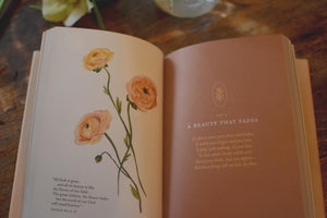 What Makes You Beautiful: 20 Daily Devotions for Girls
