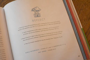 Who Is God?: 52 Pictures to Share with Your Family