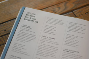 Who Is God?: 52 Pictures to Share with Your Family