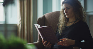 ESV Literary Study Bible (Cloth Over Board)