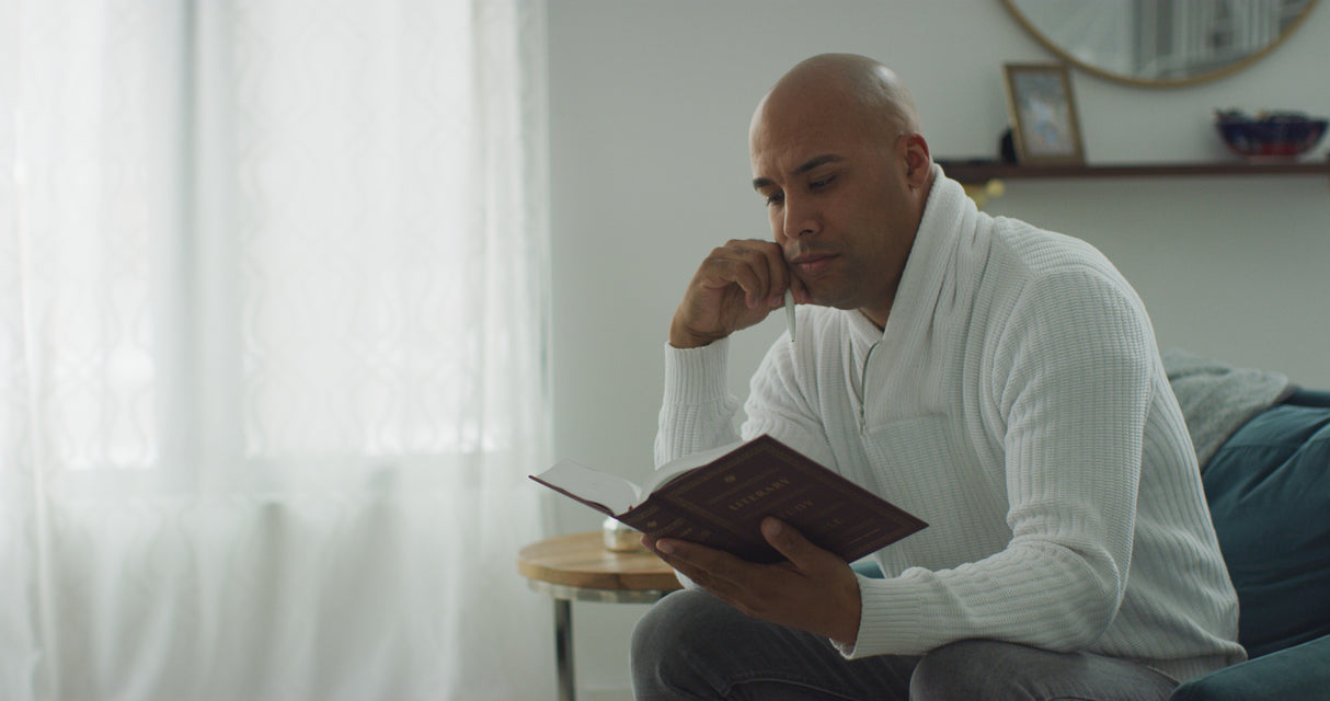 ESV Literary Study Bible (Cloth Over Board)