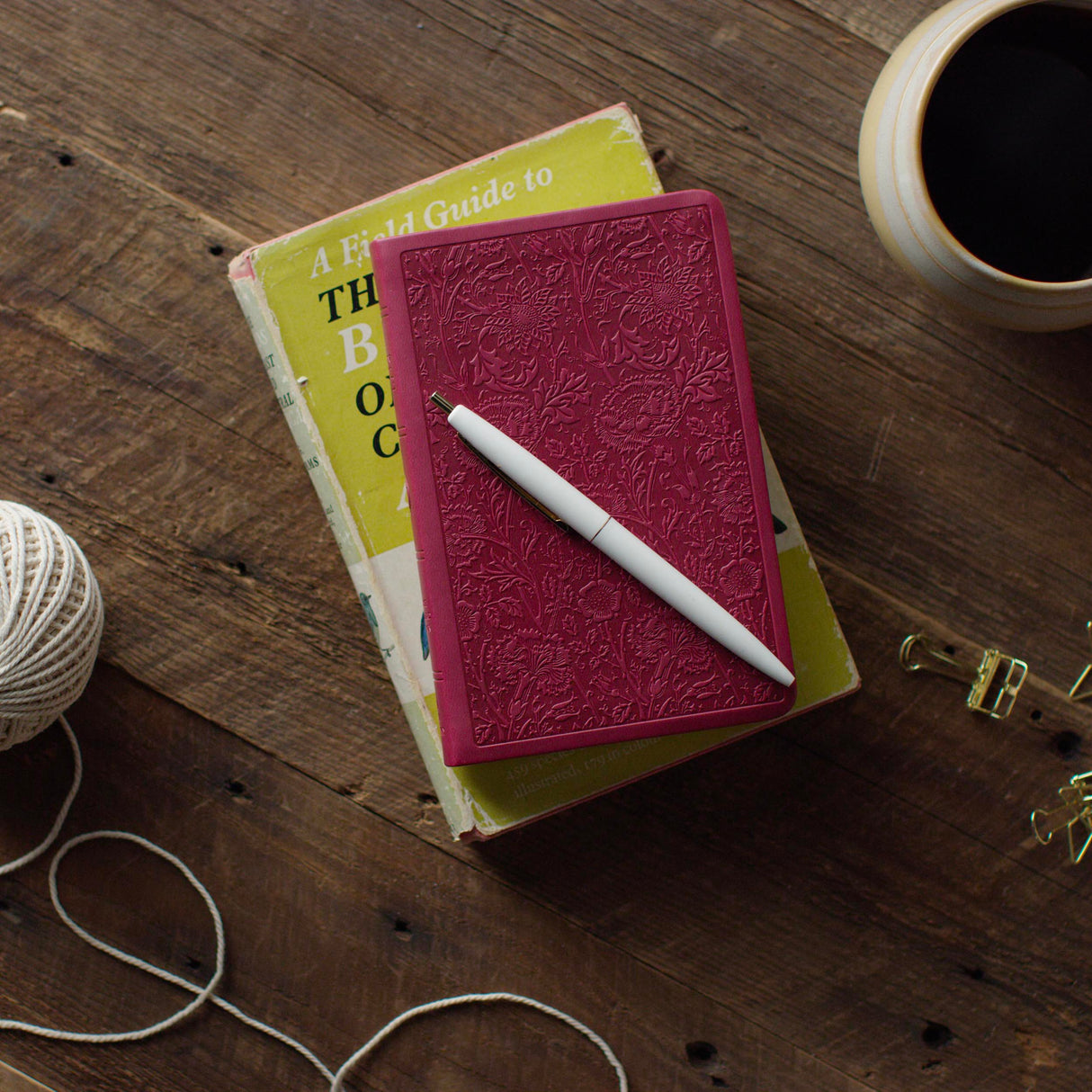 ESV Value Compact Bible (Trutone, Raspberry, Floral Design)
