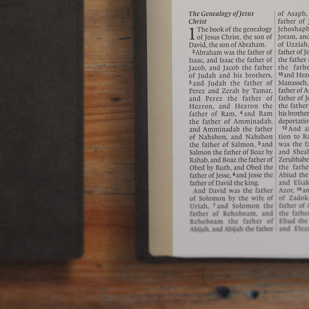 ESV Super Giant Print Bible (TruTone, Black)